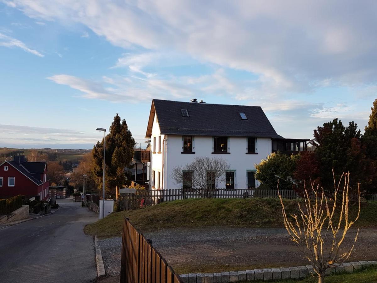 Familienfreundliche Ferienwohnung Erzgebirge Шнеберг Экстерьер фото
