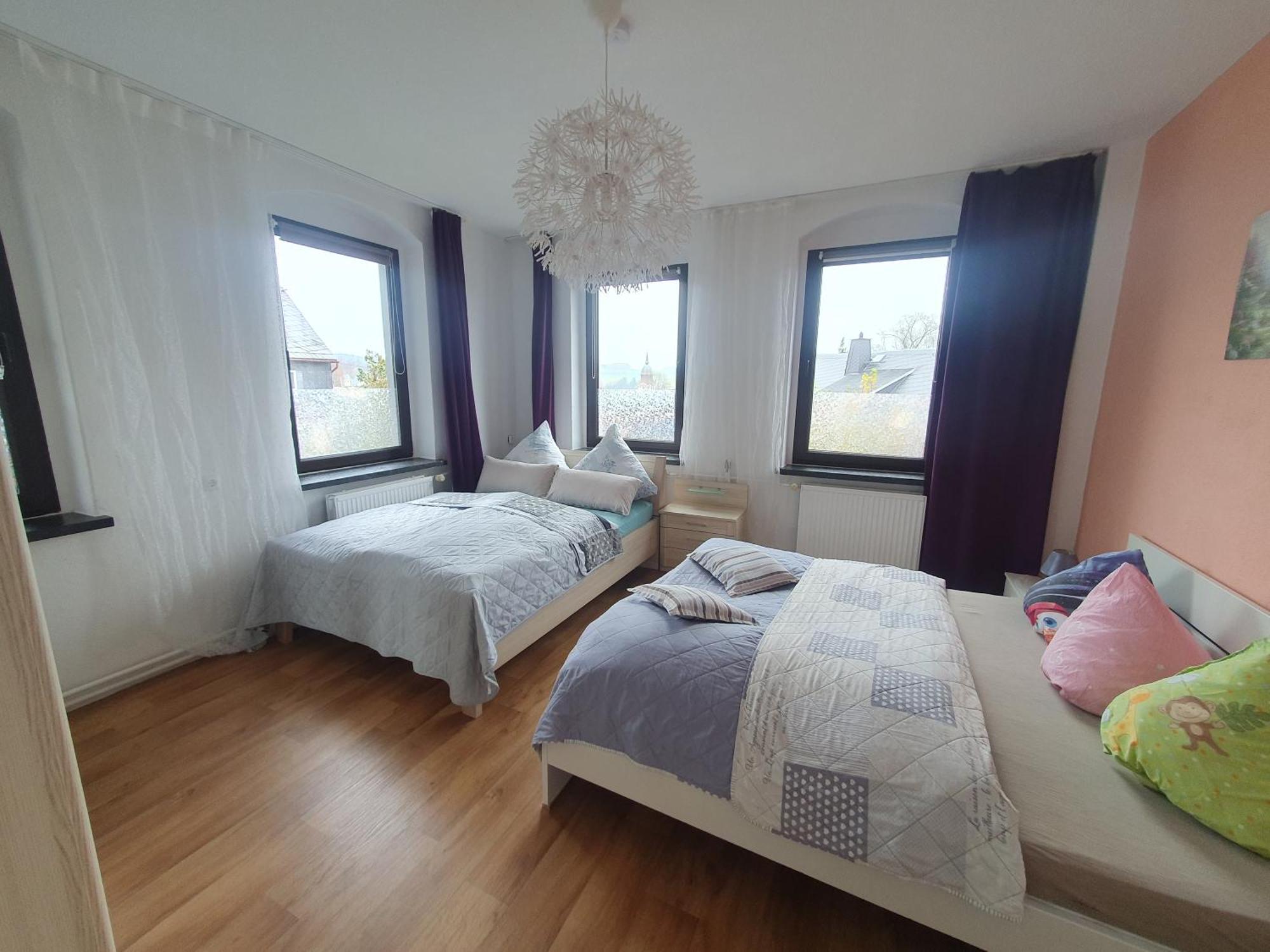 Familienfreundliche Ferienwohnung Erzgebirge Шнеберг Экстерьер фото